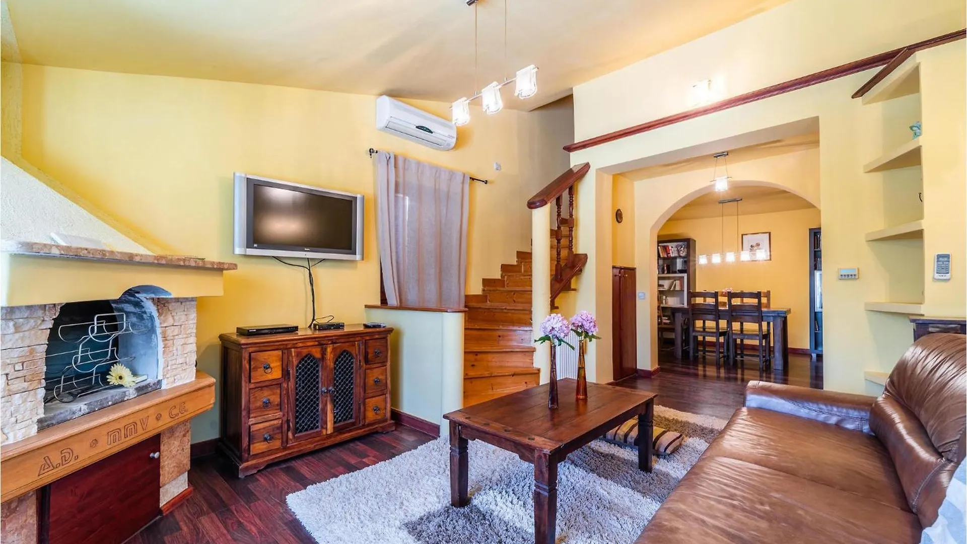 Lovely Home In Veliki Vareski With Kitchen