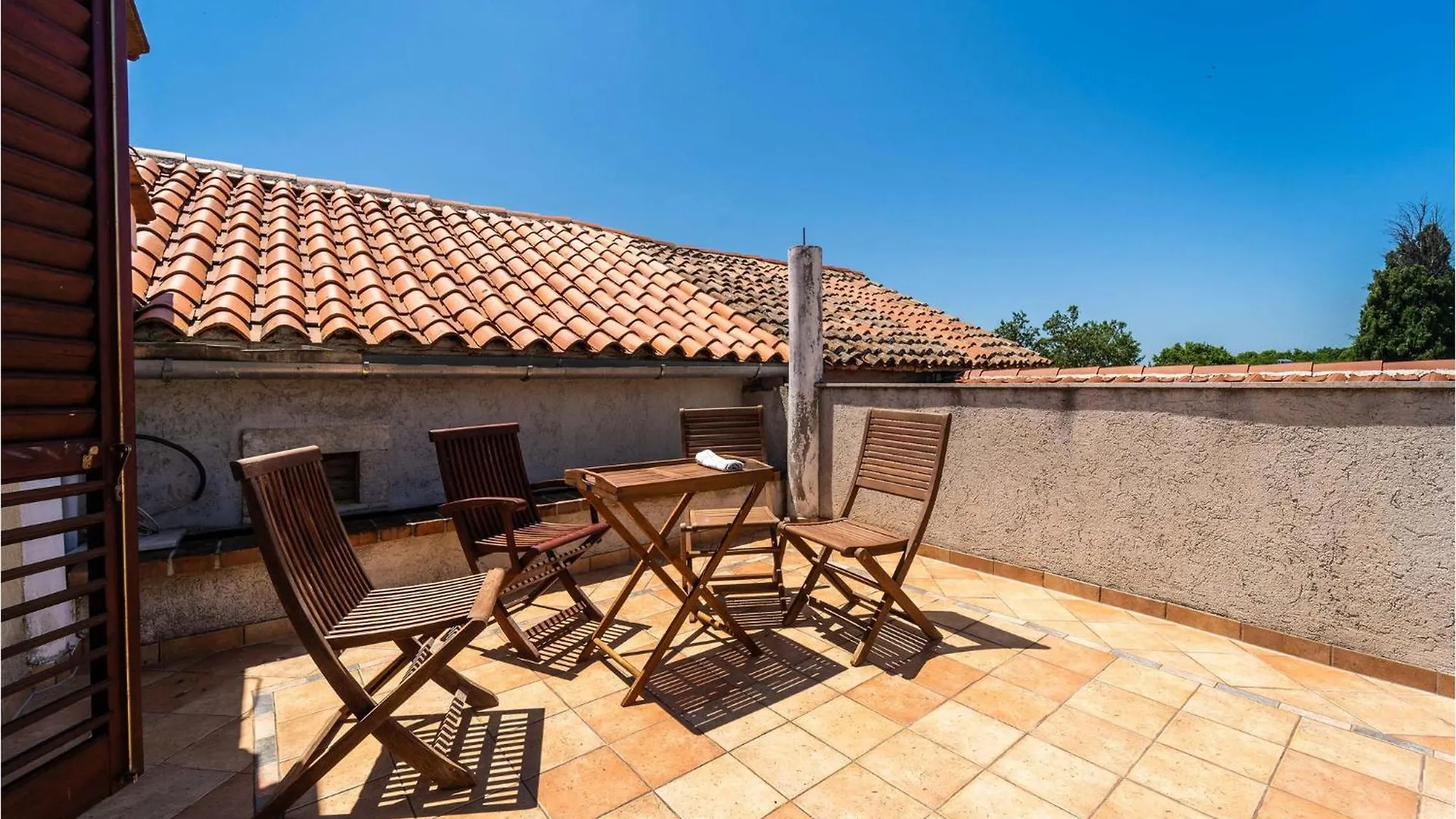 Lovely Home In Veliki Vareski With Kitchen