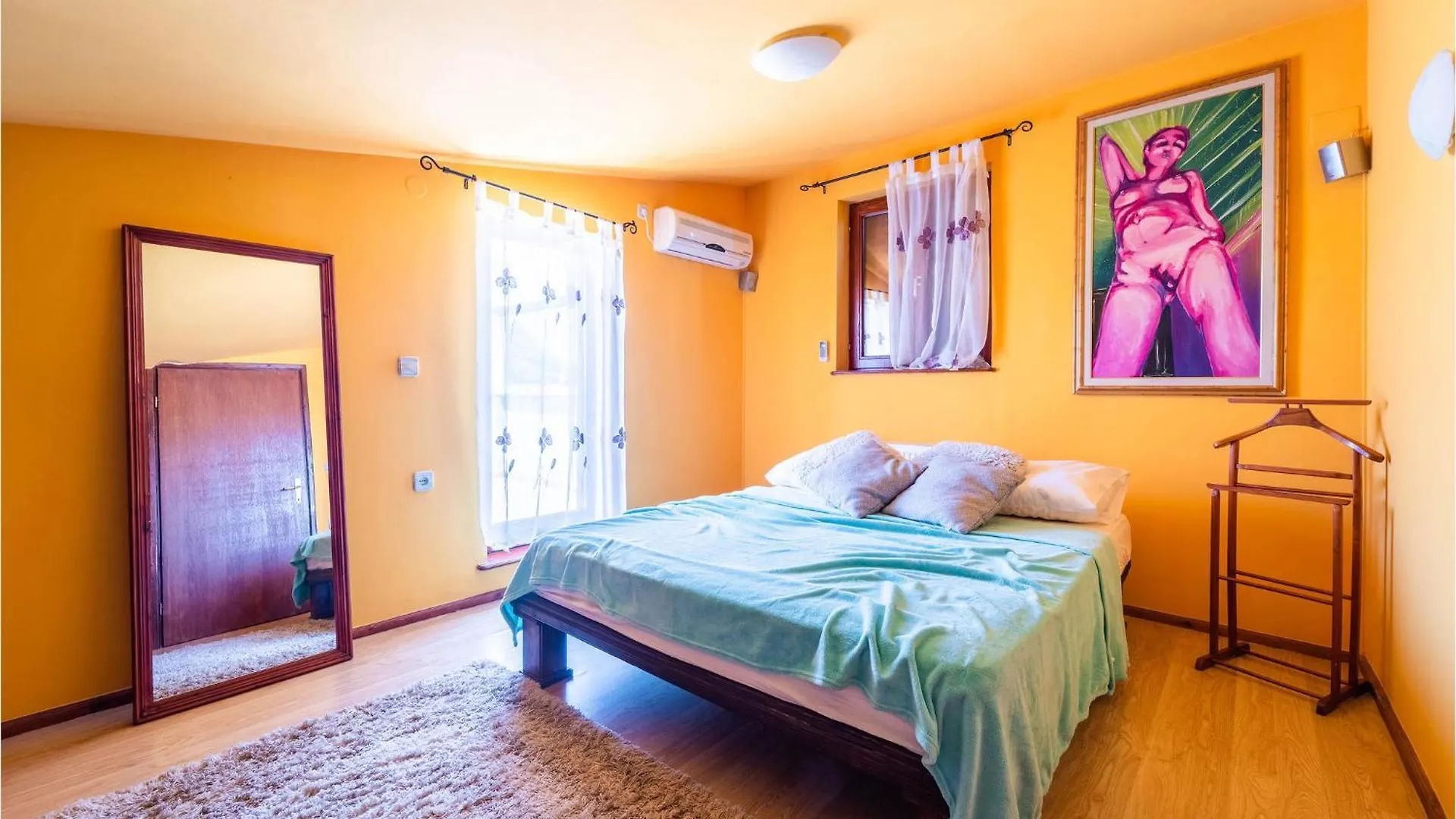 Сasa de vacaciones Lovely Home In Veliki Vareski With Kitchen